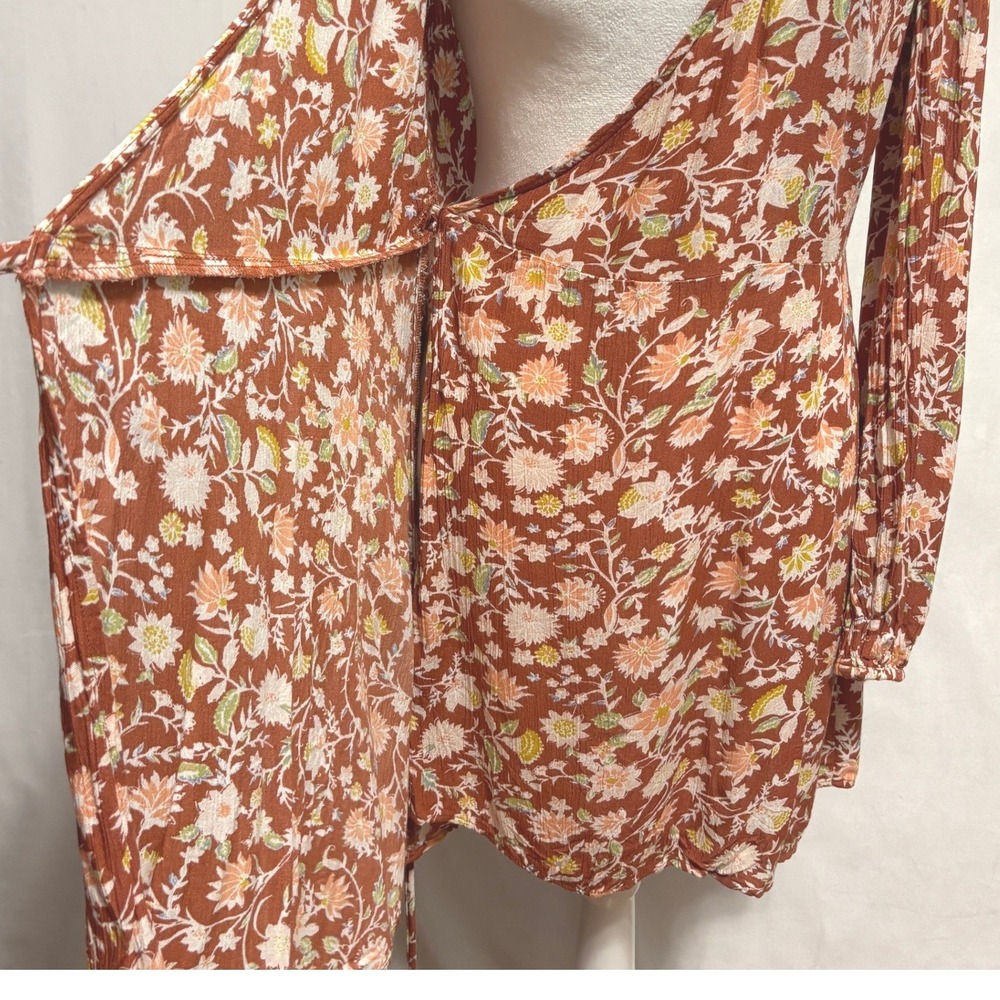 Billabong Wrap Dress Red Clay Crinkle Floral Blouson Sleeve Boho Cottage Party M - Picture 8 of 12